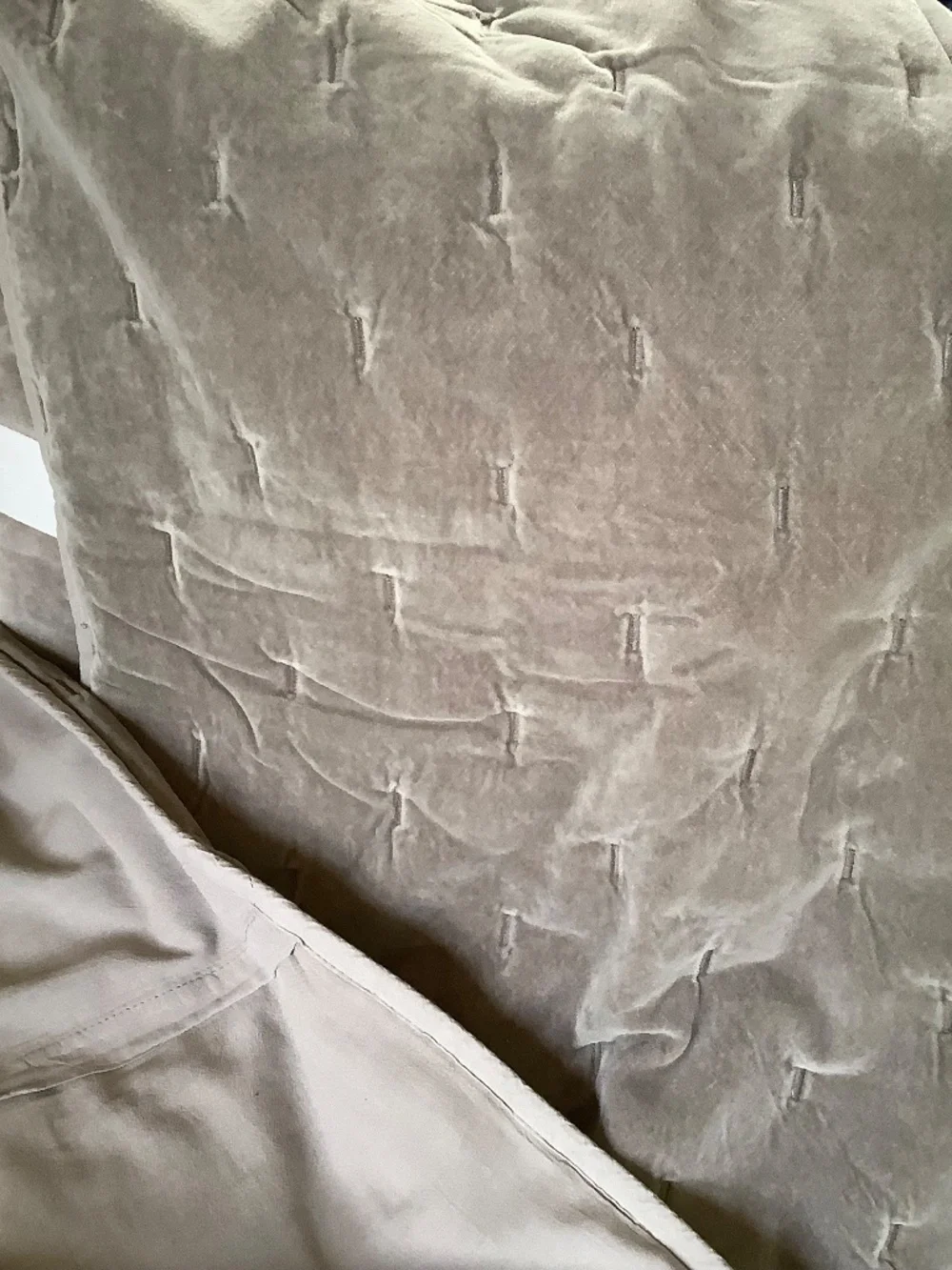 Nordstrom VELVET DREAM Queen Quilt Set Grey Nickel SZ Queen